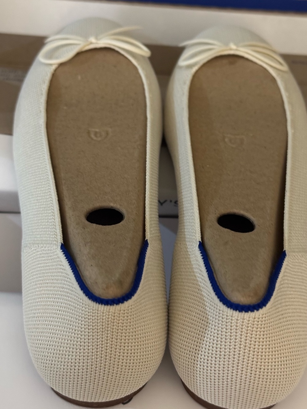 NIB Rothy’s Gardenia Cream Bow Ballet Flats WSZ 8.5